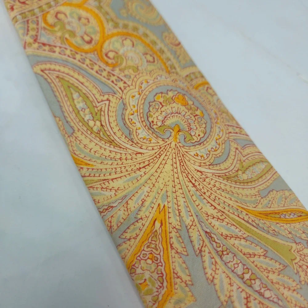Vintage 1960s Resilio Paisley Mens Tie Yellow Red Powder Blue Pastel Paisley USA - Picture 8 of 9